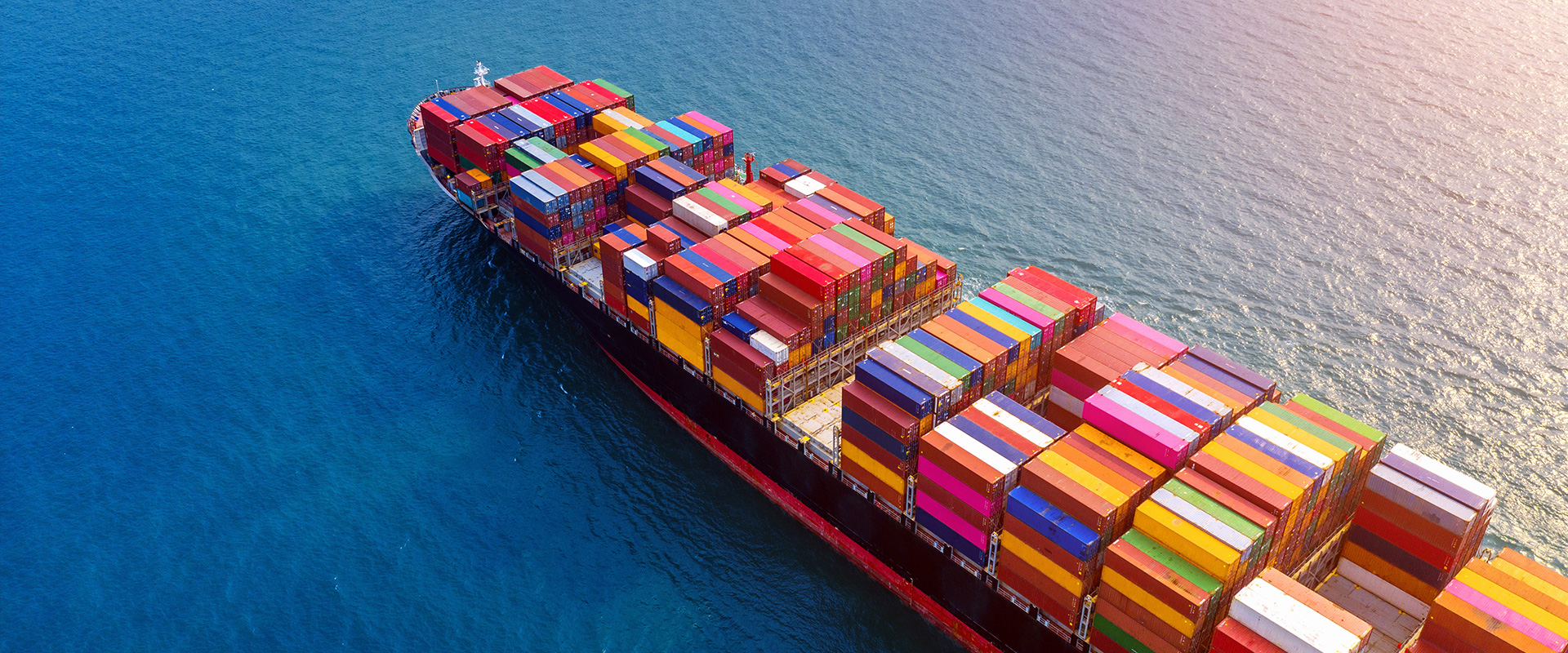 Zan Shipping Services can ship a range of products such as cars, buses, vans, machinery, personal effects, caravans, commercial goods and even boats. 
